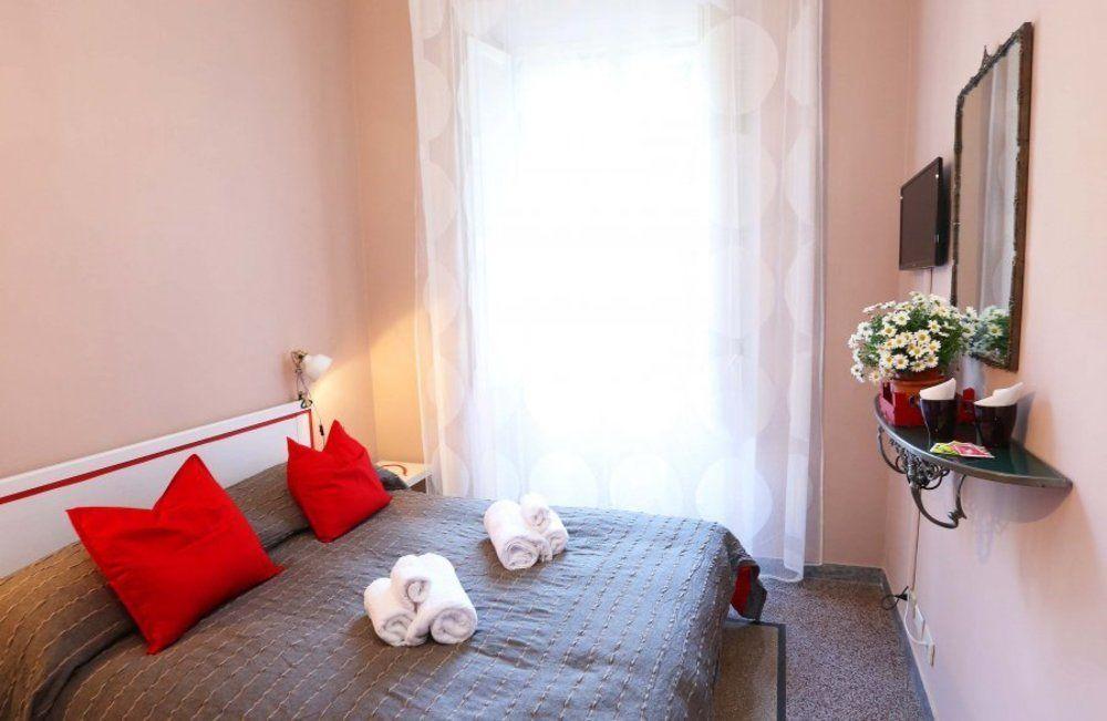Coral Guest House Rom Exteriör bild
