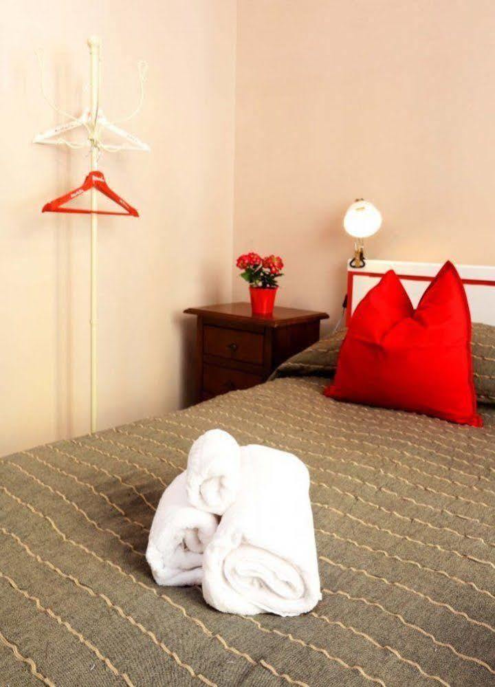 Coral Guest House Rom Exteriör bild