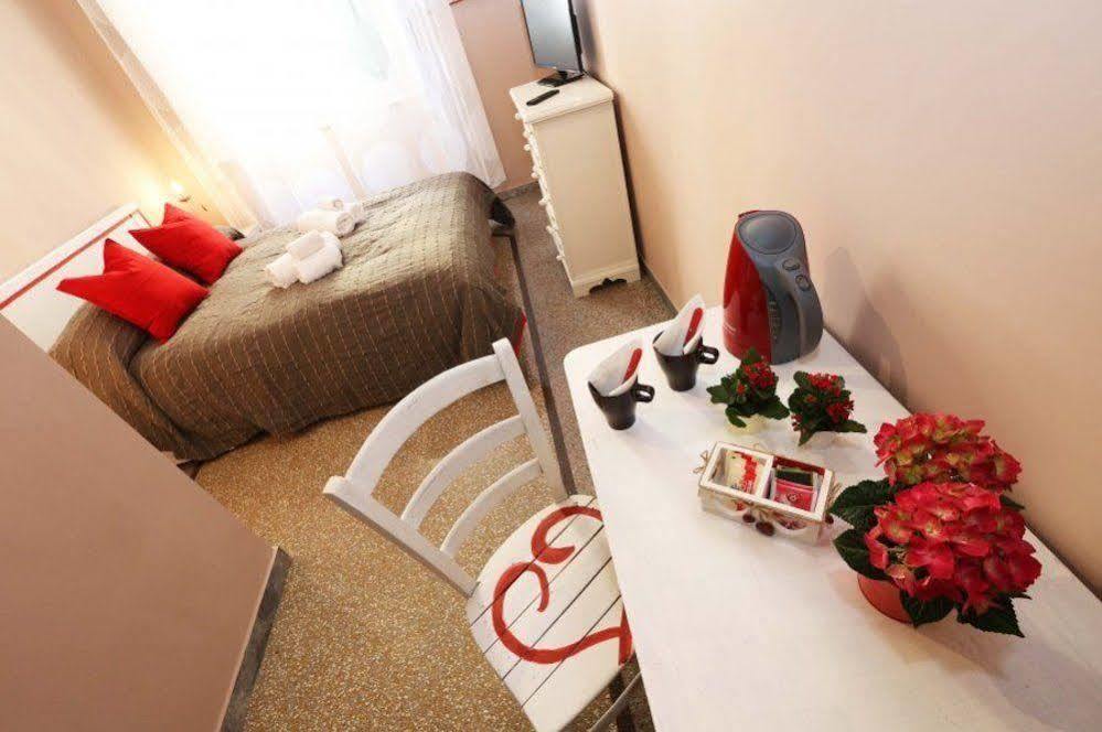 Coral Guest House Rom Exteriör bild
