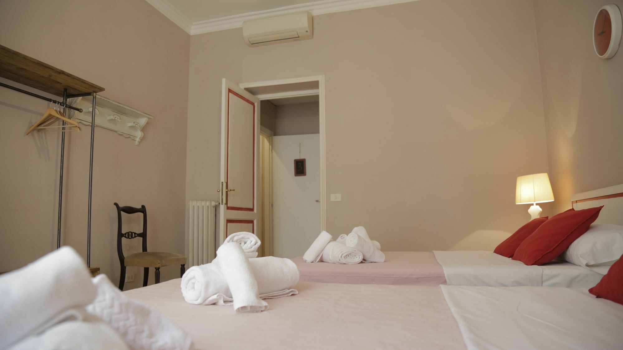 Coral Guest House Rom Exteriör bild